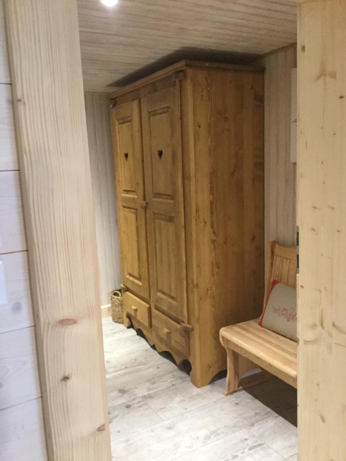La Ferme De La-Haut B&B Le Haut-du-Them Eksteriør billede